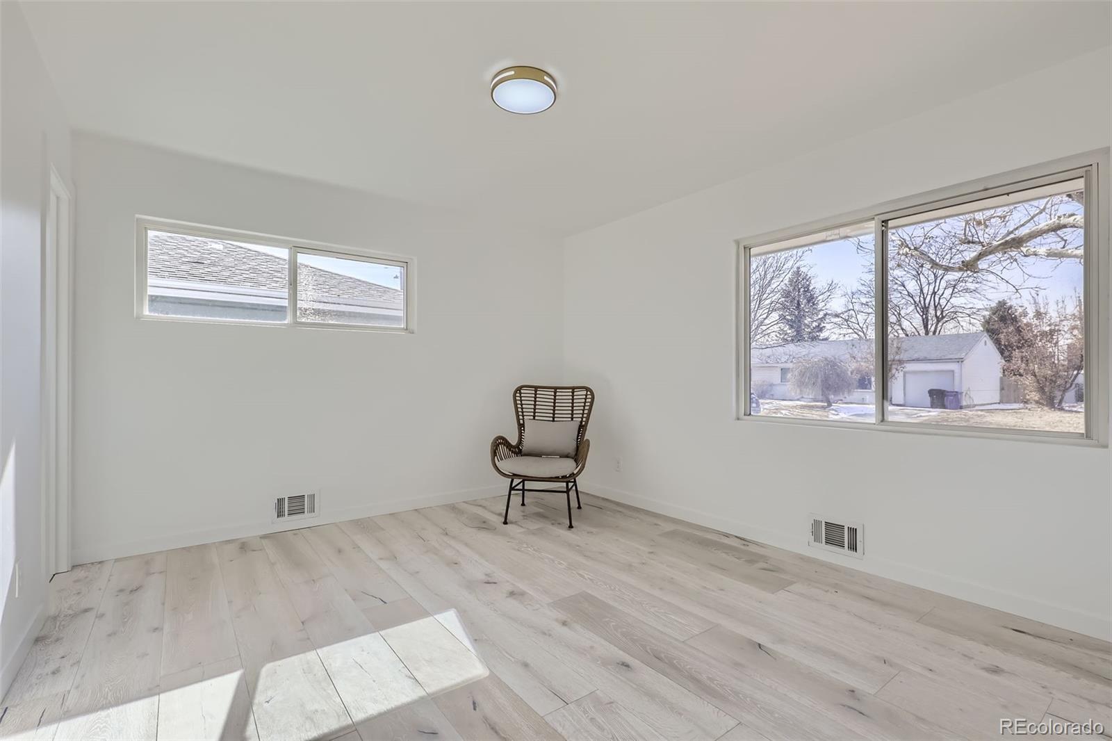 MLS Image #14 for 2582 s birch street,denver, Colorado