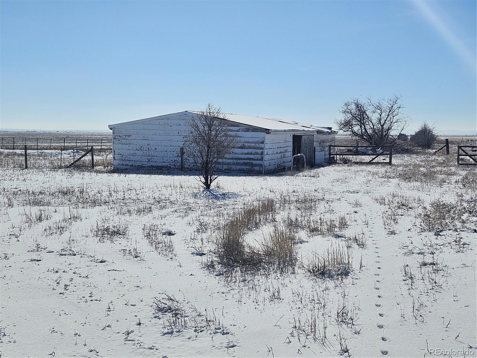 MLS Image #4 for 40444  bush road,avondale, Colorado