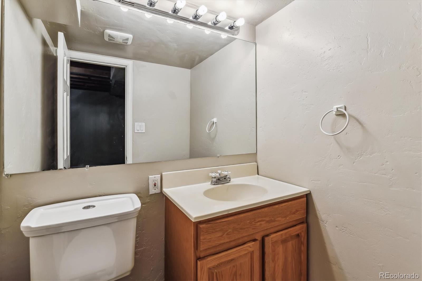 MLS Image #18 for 7765 s curtice drive,littleton, Colorado