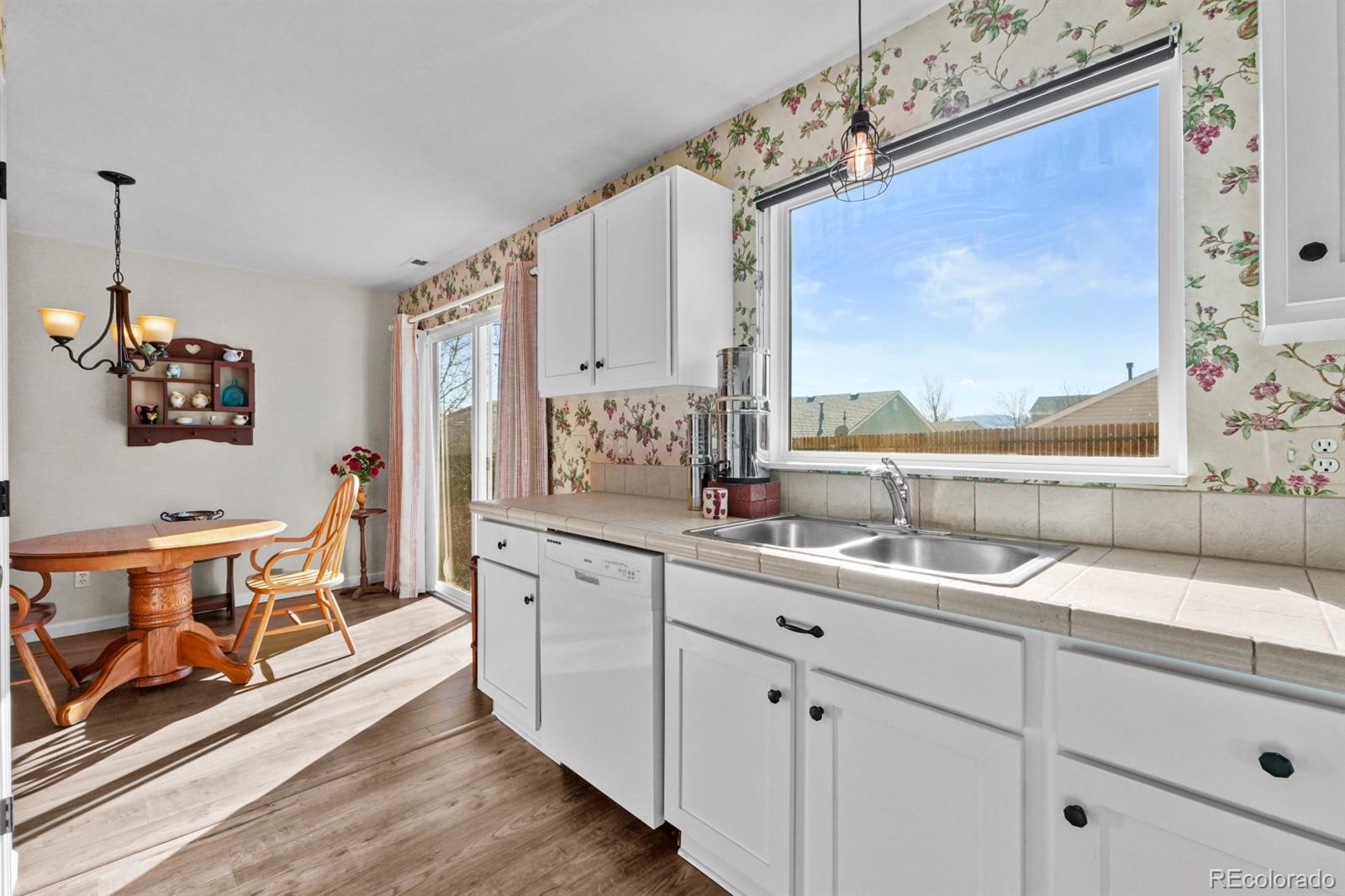 MLS Image #8 for 5444  anna lee way,colorado springs, Colorado