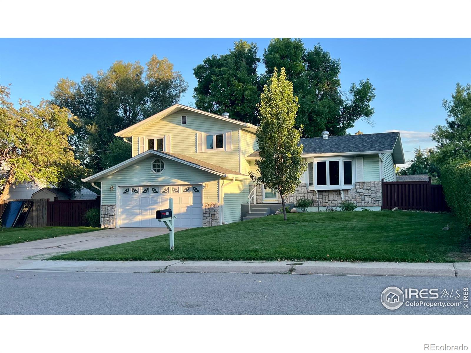 MLS Image #3 for 2409  evergreen drive,fort collins, Colorado