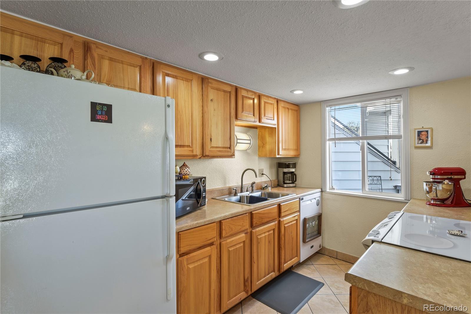 MLS Image #4 for 17054 e tennessee drive,aurora, Colorado