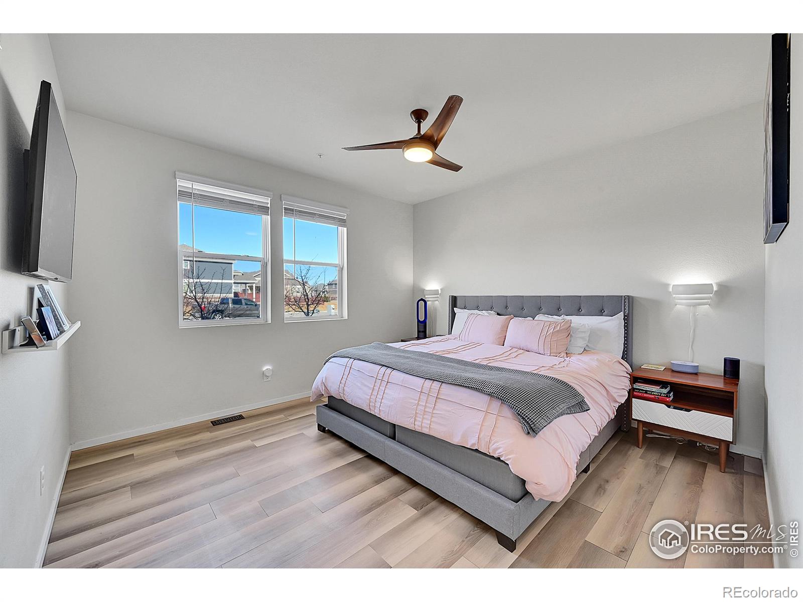 MLS Image #7 for 2086  autumn moon drive,windsor, Colorado