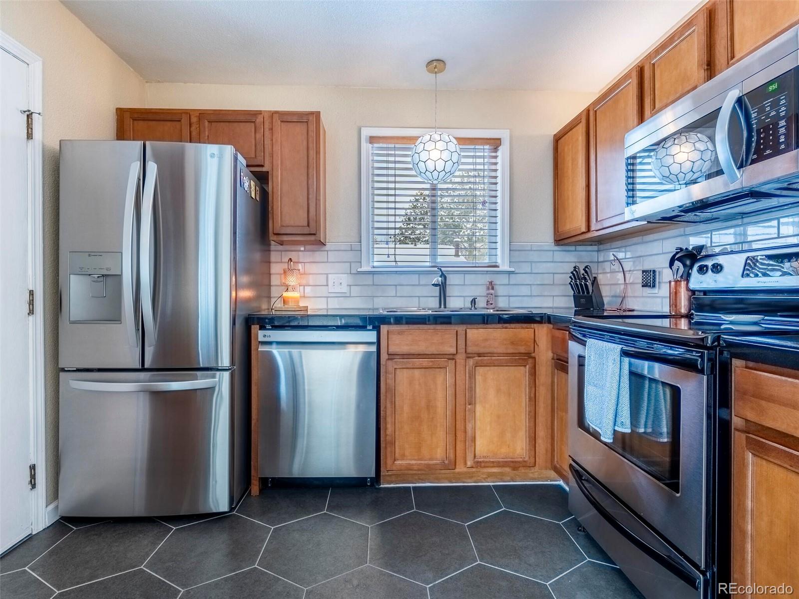 MLS Image #12 for 16390 e radcliff place,aurora, Colorado