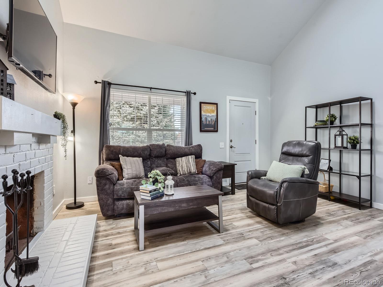 MLS Image #2 for 7028 s knolls way,centennial, Colorado