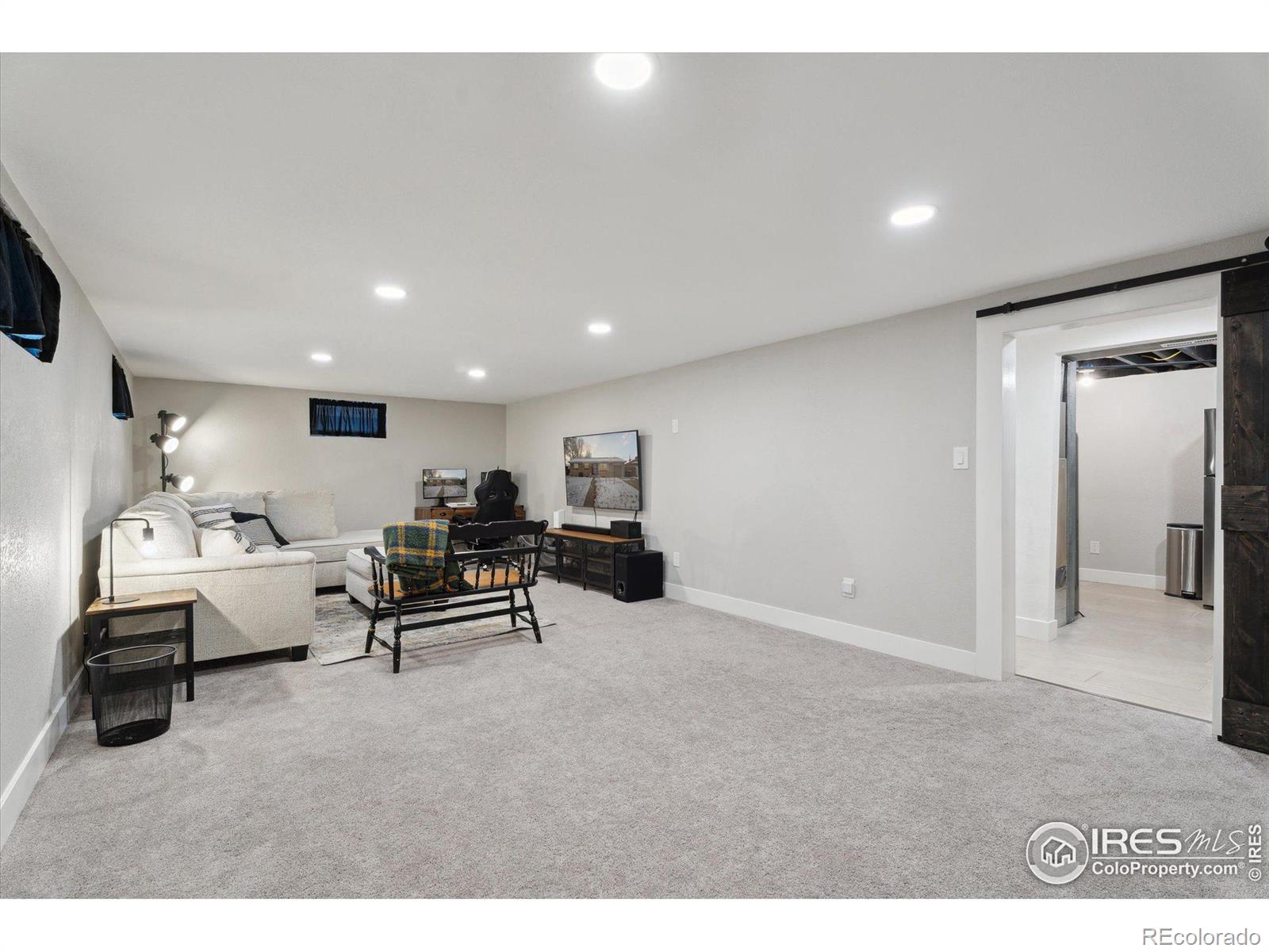 MLS Image #22 for 920 w 1st avenue,broomfield, Colorado