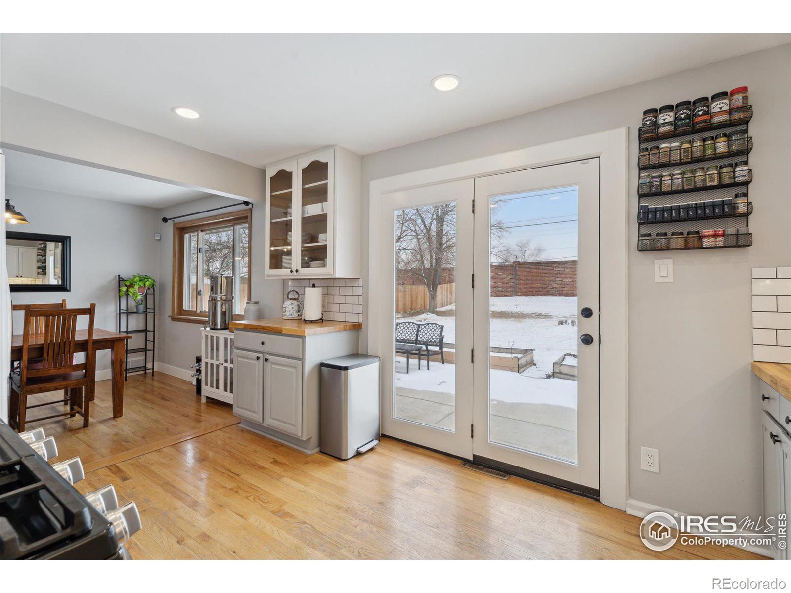 MLS Image #5 for 920 w 1st avenue,broomfield, Colorado