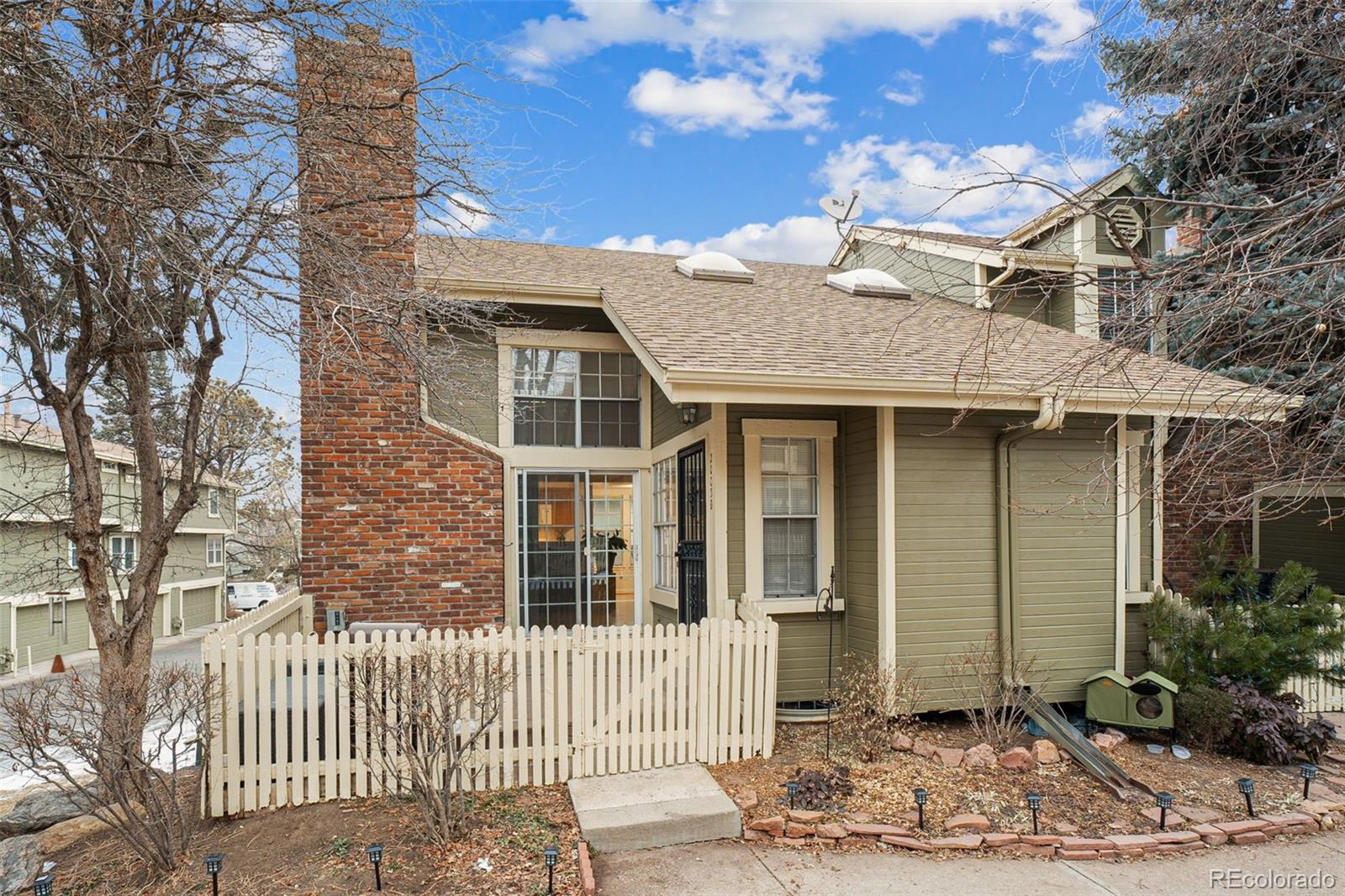 MLS Image #2 for 2003 s helena street,aurora, Colorado