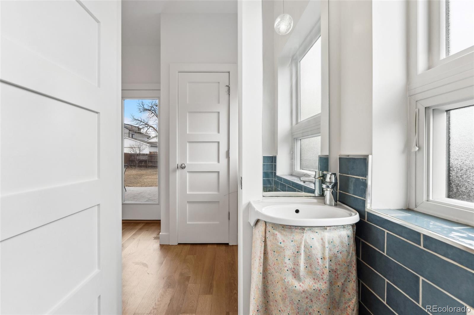 MLS Image #16 for 2038  meade street,denver, Colorado