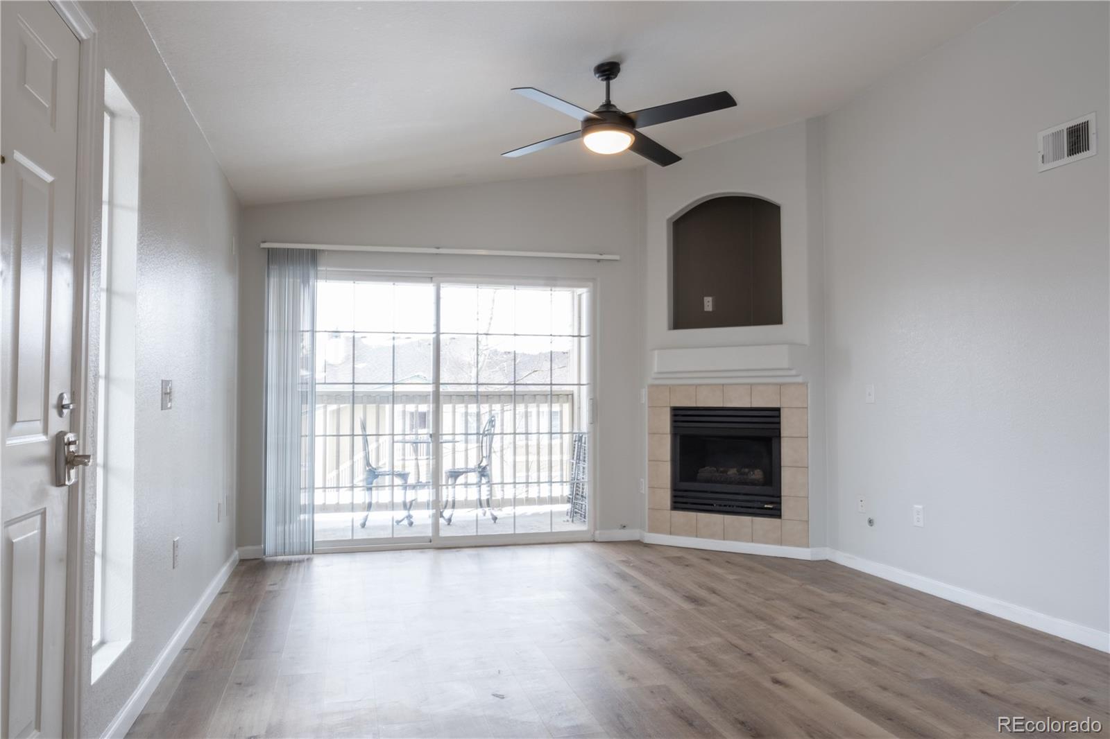 MLS Image #4 for 10035 e carolina place 201,aurora, Colorado