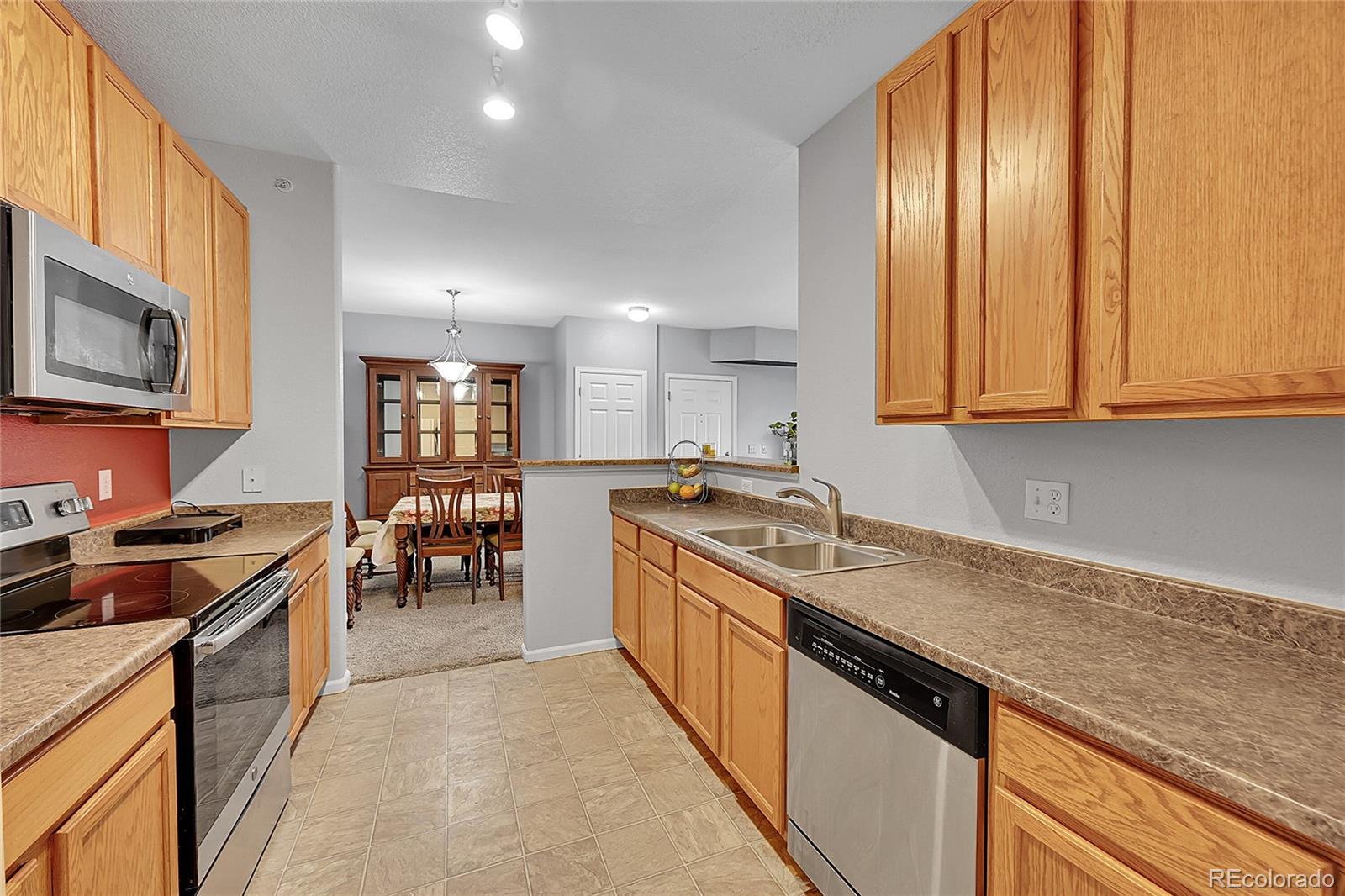 MLS Image #11 for 15700 e jamison drive,englewood, Colorado