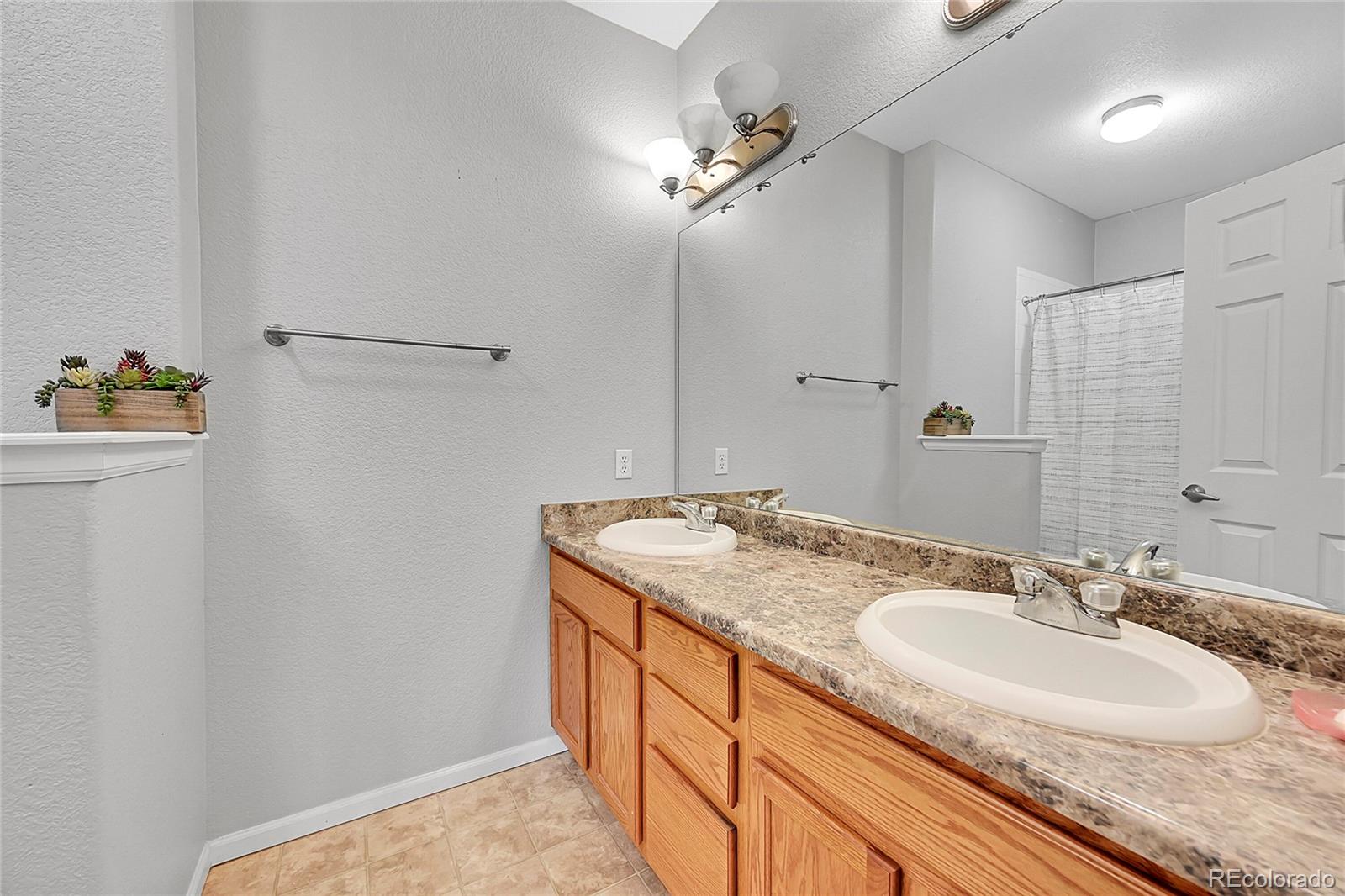 MLS Image #21 for 15700 e jamison drive,englewood, Colorado