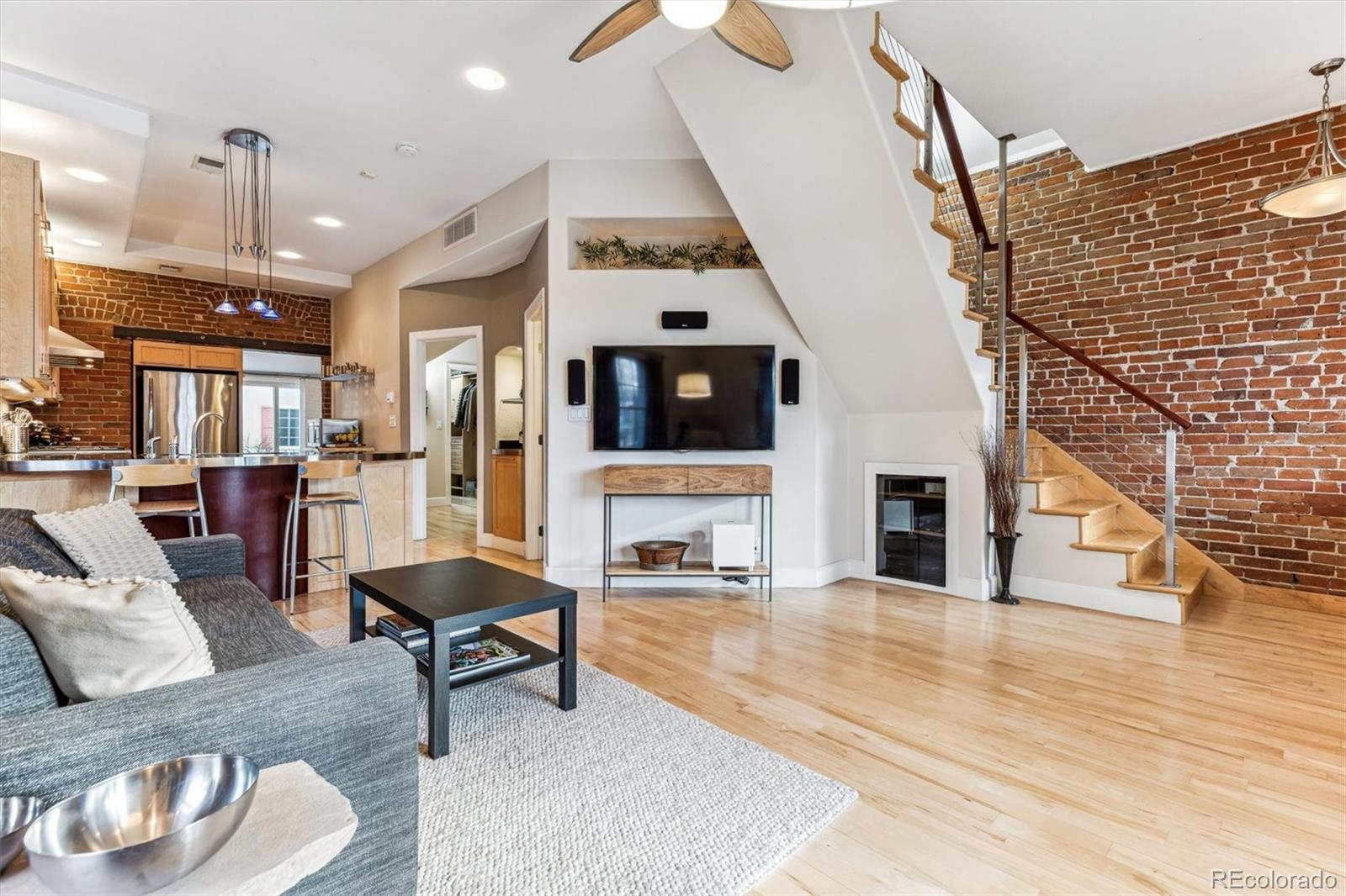 MLS Image #3 for 428 s grant street,denver, Colorado