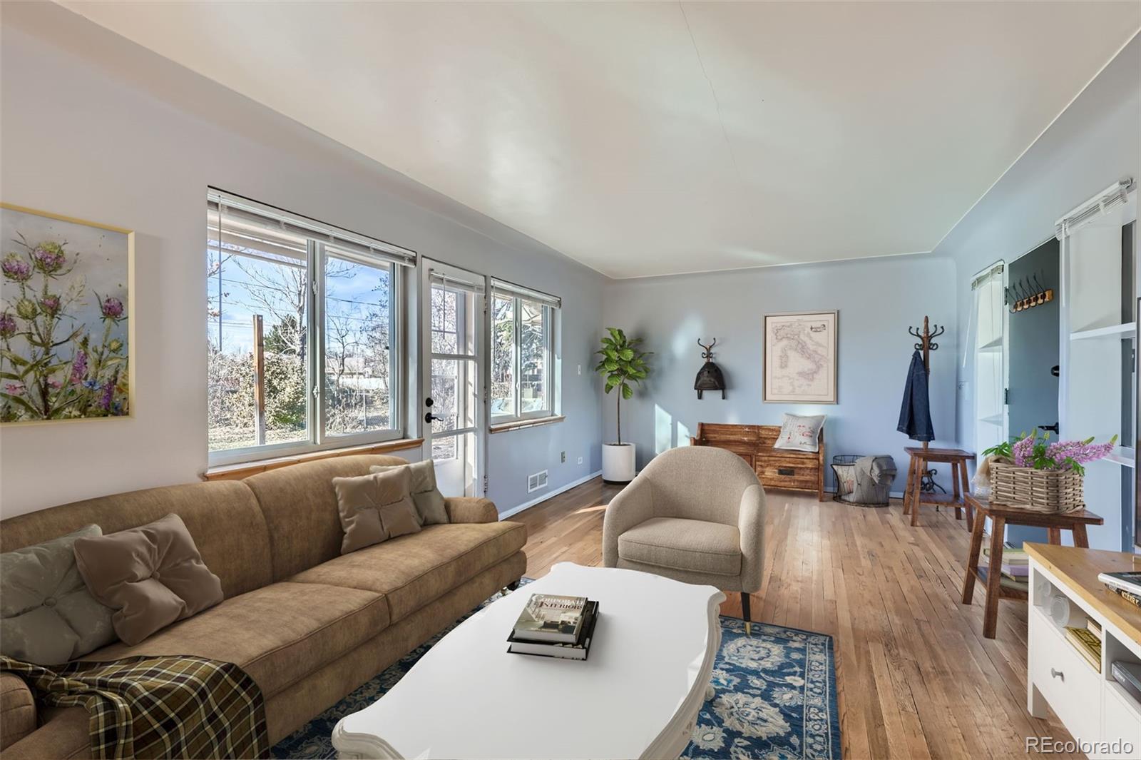 MLS Image #7 for 2675 n saint paul street,denver, Colorado