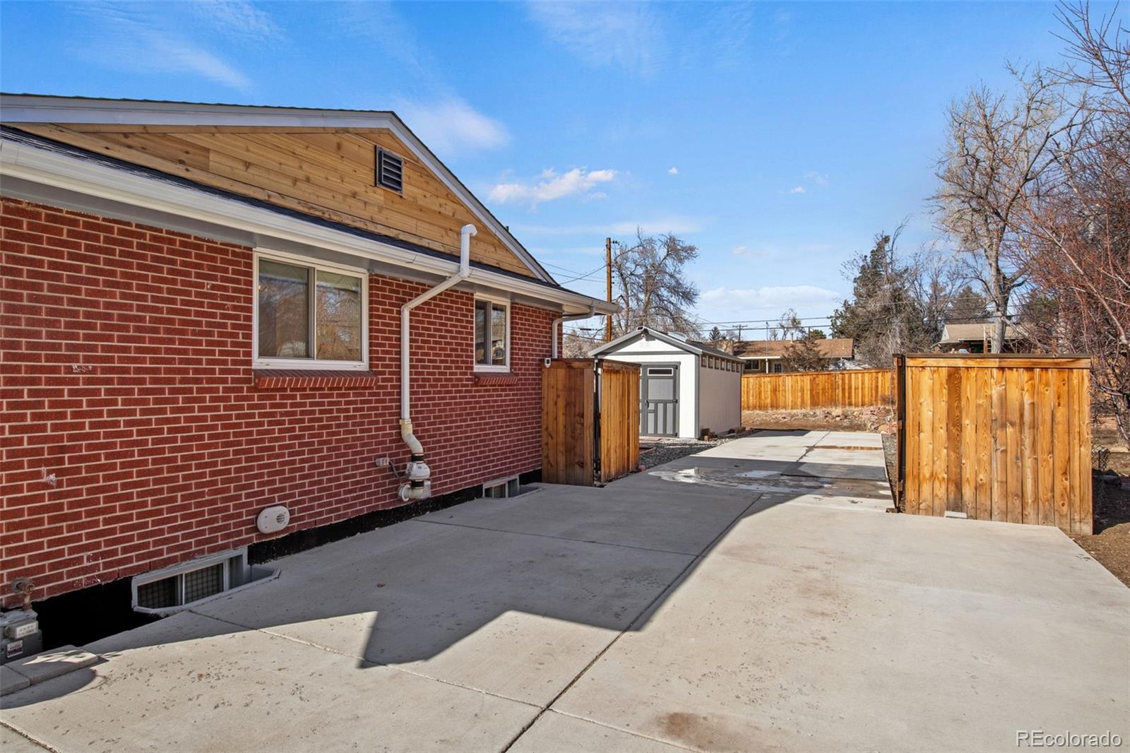 MLS Image #37 for 2415 e maplewood avenue,centennial, Colorado