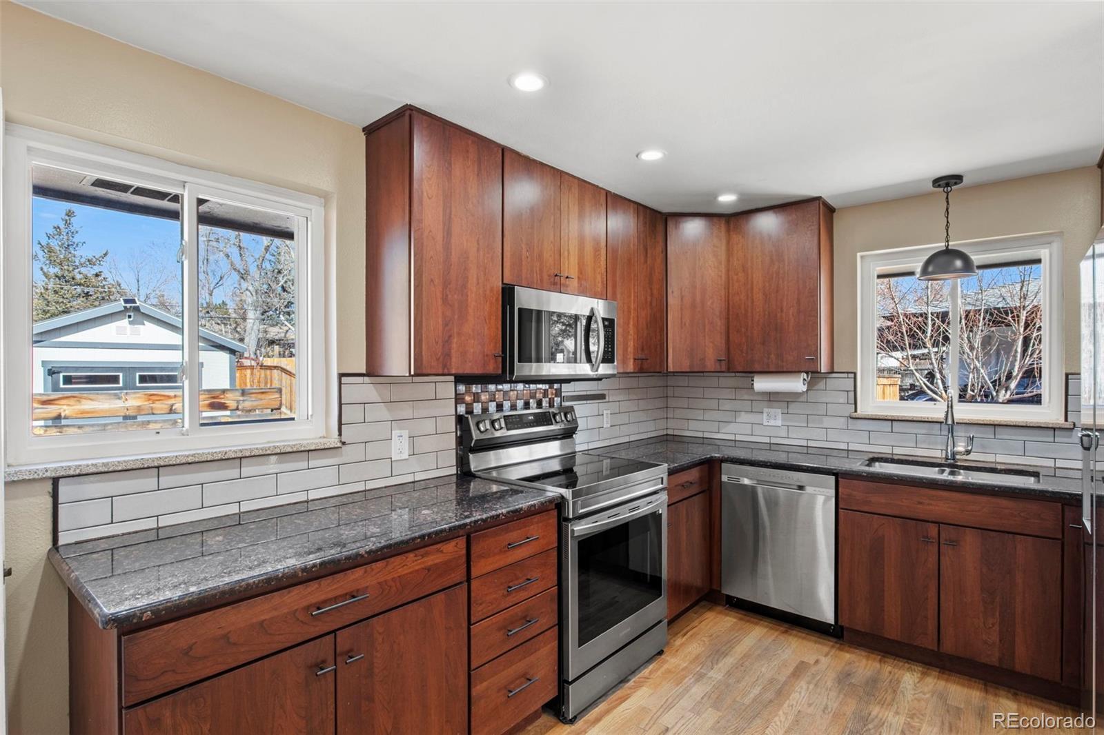 MLS Image #9 for 2415 e maplewood avenue,centennial, Colorado