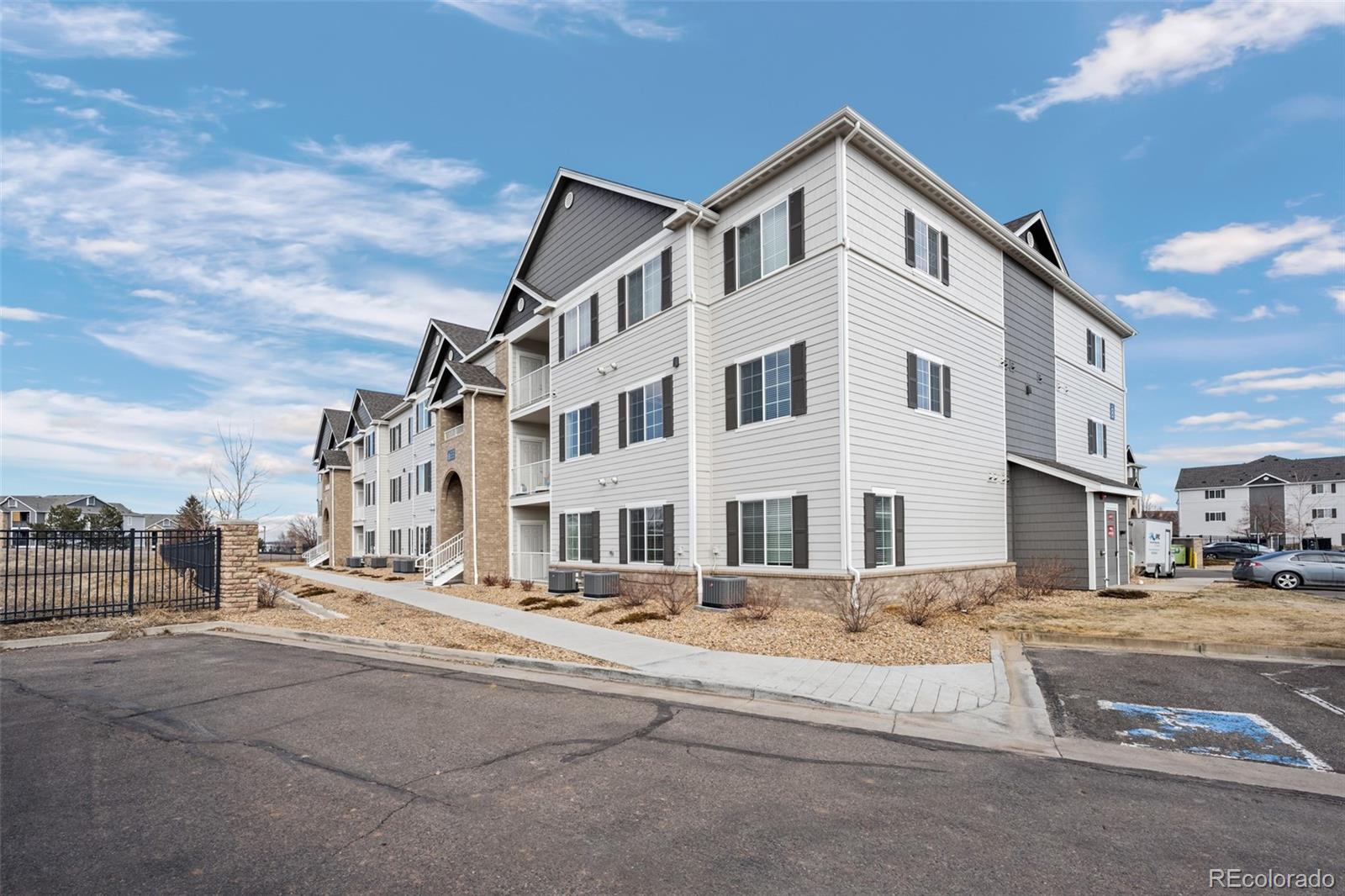 MLS Image #1 for 15700 e jamison drive,englewood, Colorado