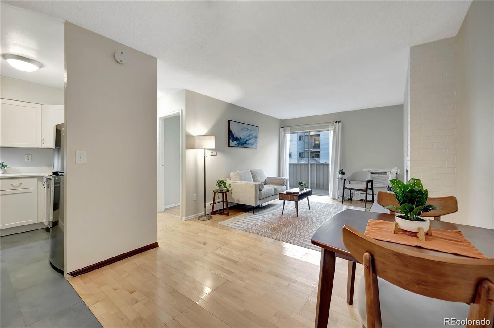 MLS Image #5 for 4110  hale parkway parkway,denver, Colorado