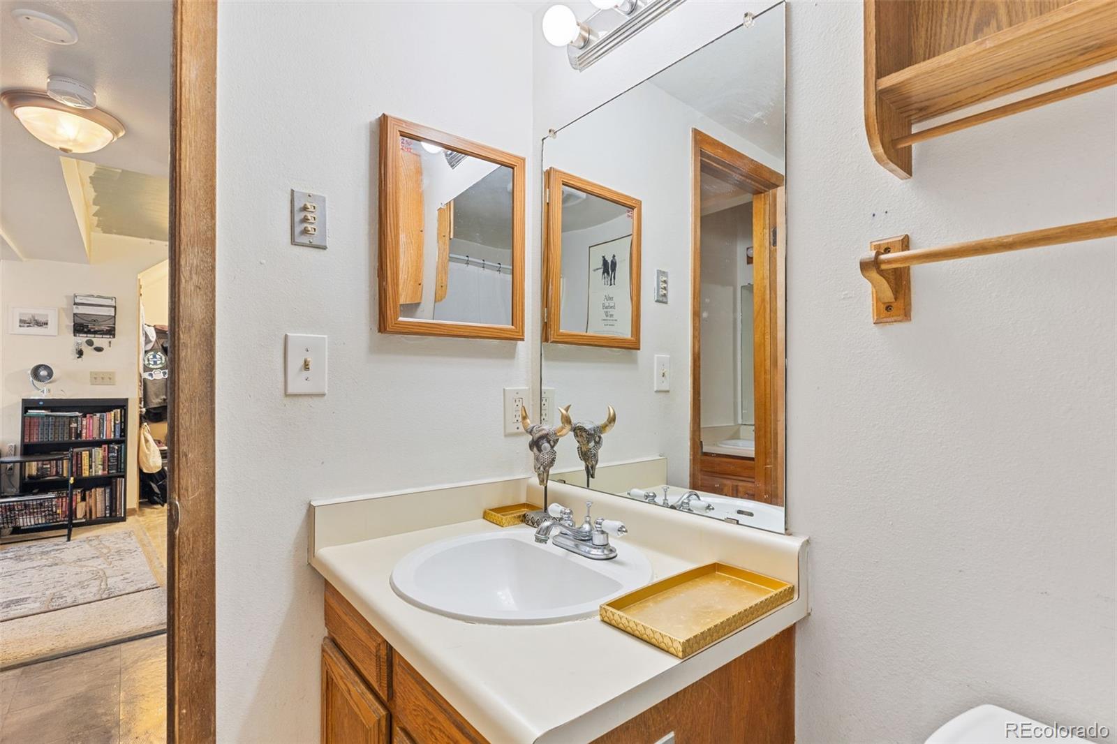 MLS Image #25 for 343 w lehow avenue,englewood, Colorado