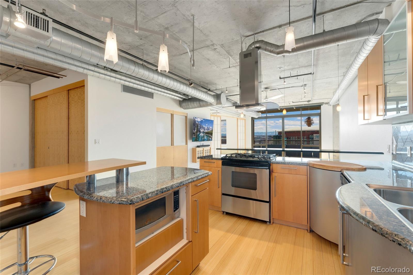 MLS Image #20 for 1401  wewatta street 709,denver, Colorado