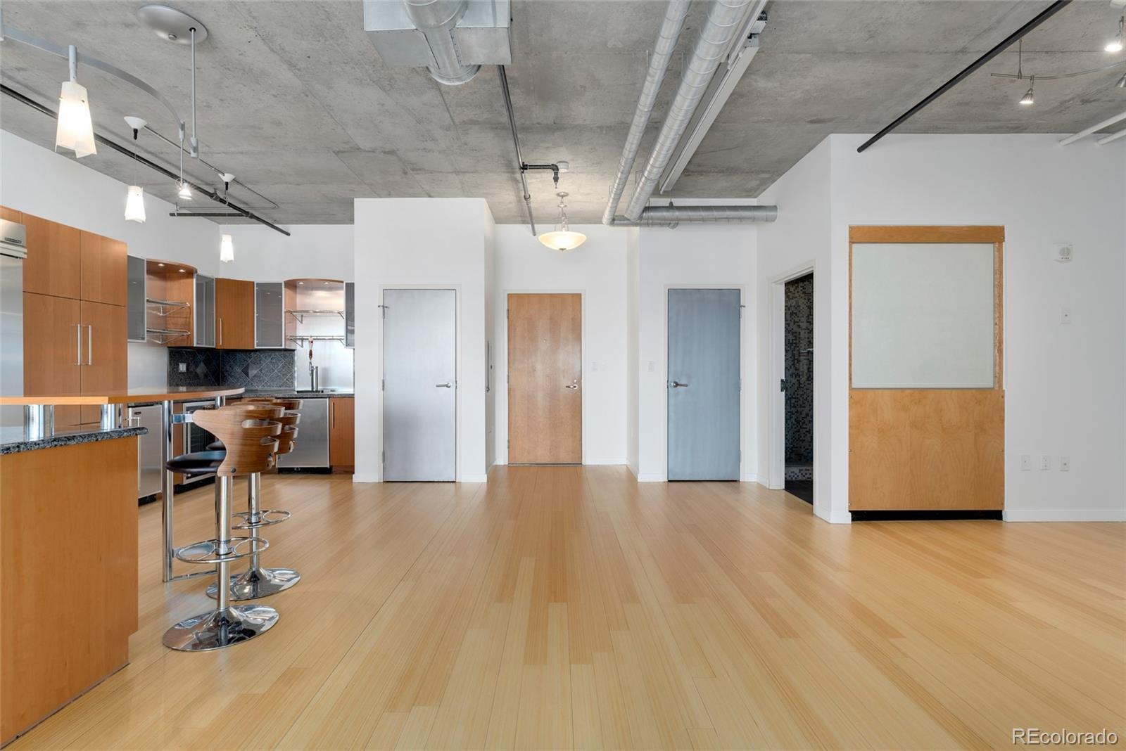 MLS Image #6 for 1401  wewatta street 709,denver, Colorado