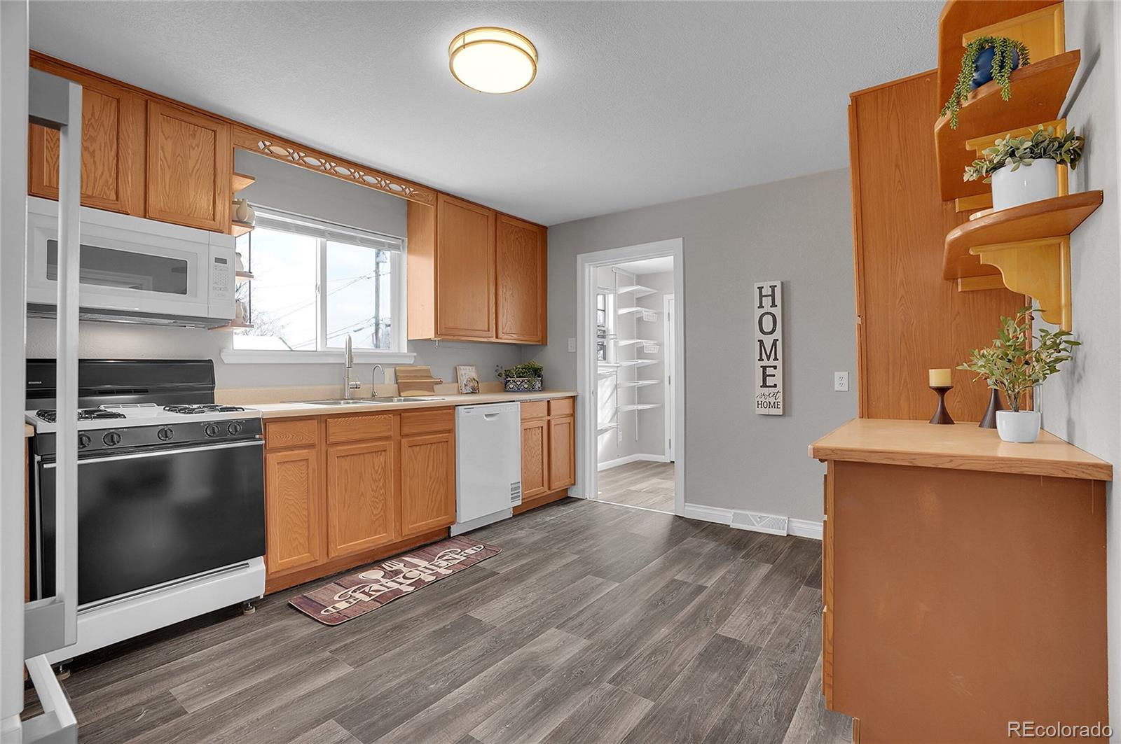 MLS Image #3 for 3190 w hawthorne place,denver, Colorado