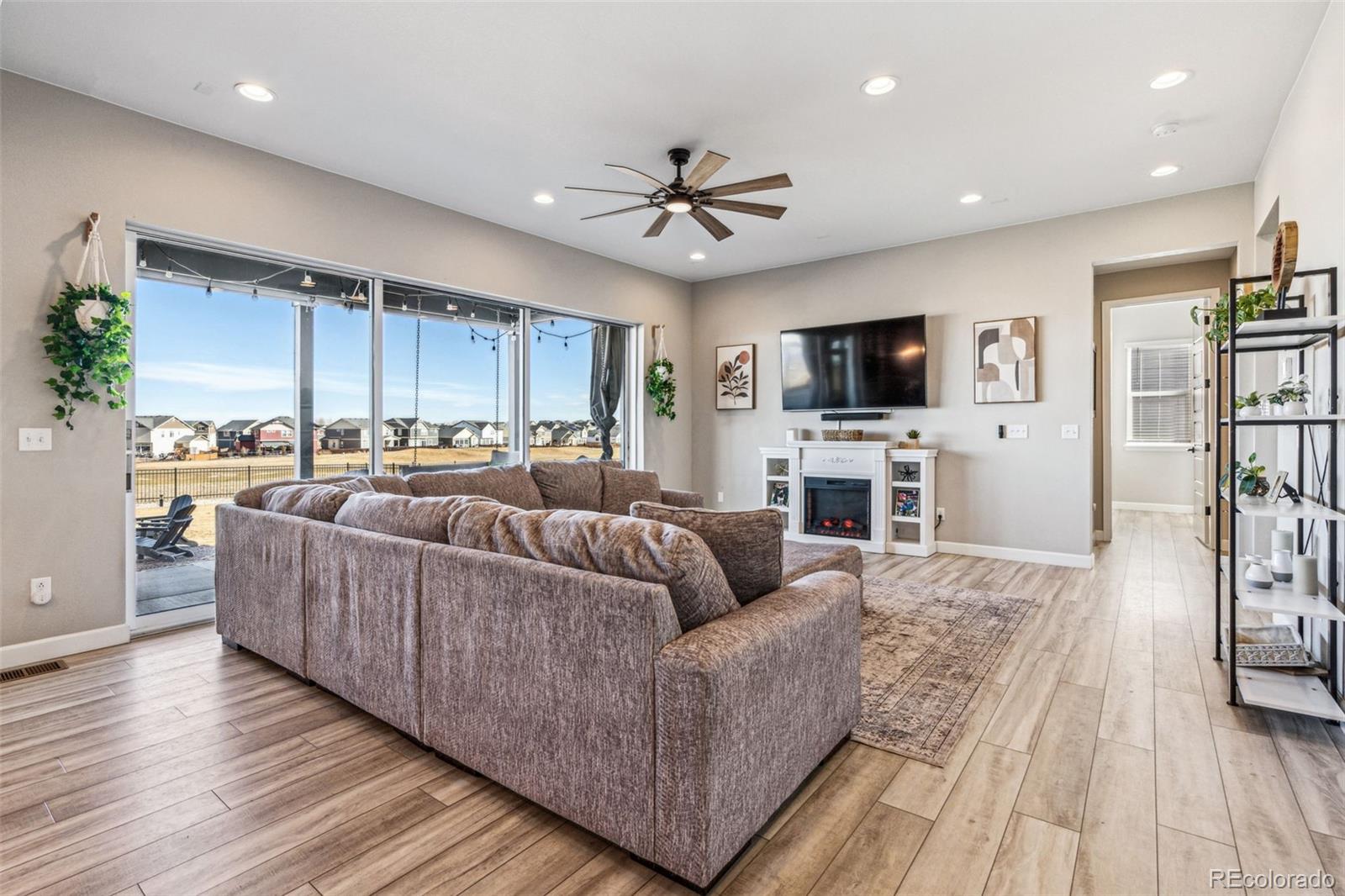 MLS Image #5 for 16075 e 109th place,commerce city, Colorado