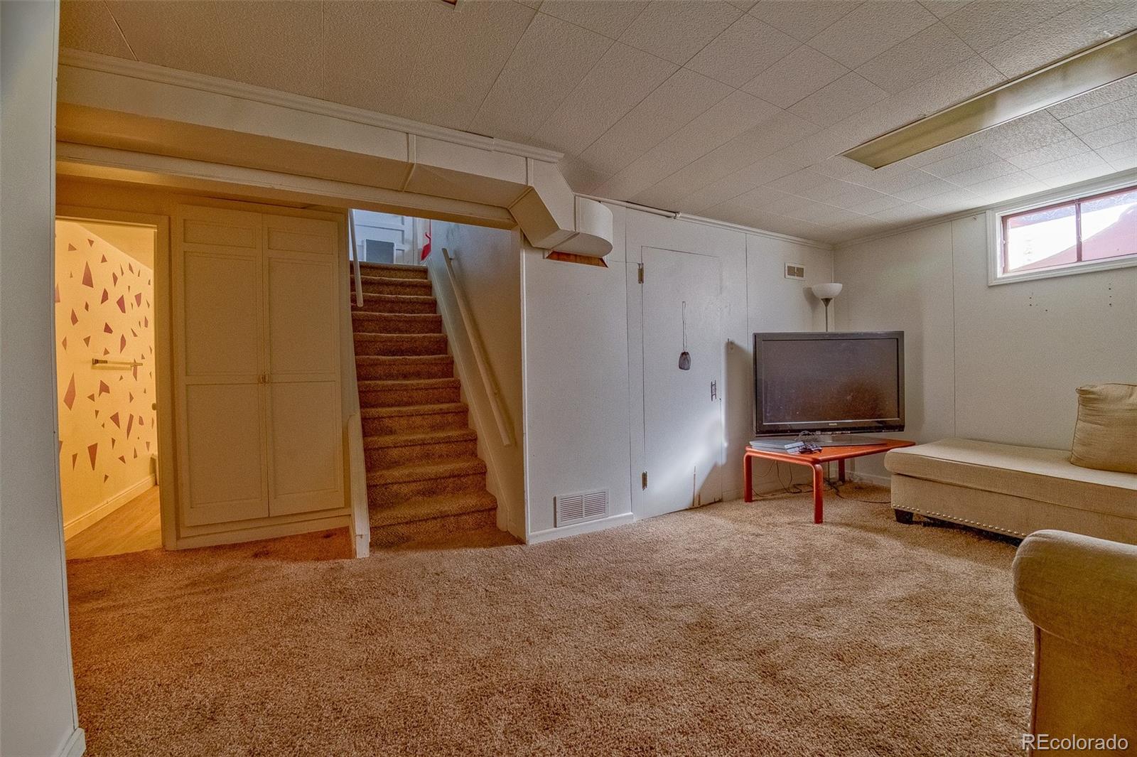 MLS Image #11 for 8520  franklin drive,denver, Colorado