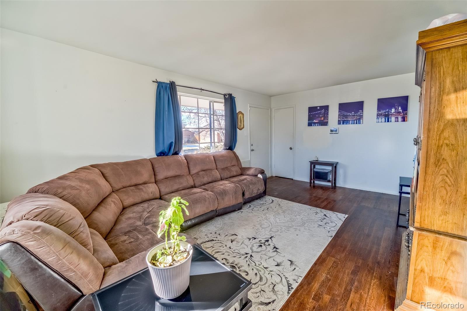 MLS Image #3 for 8520  franklin drive,denver, Colorado