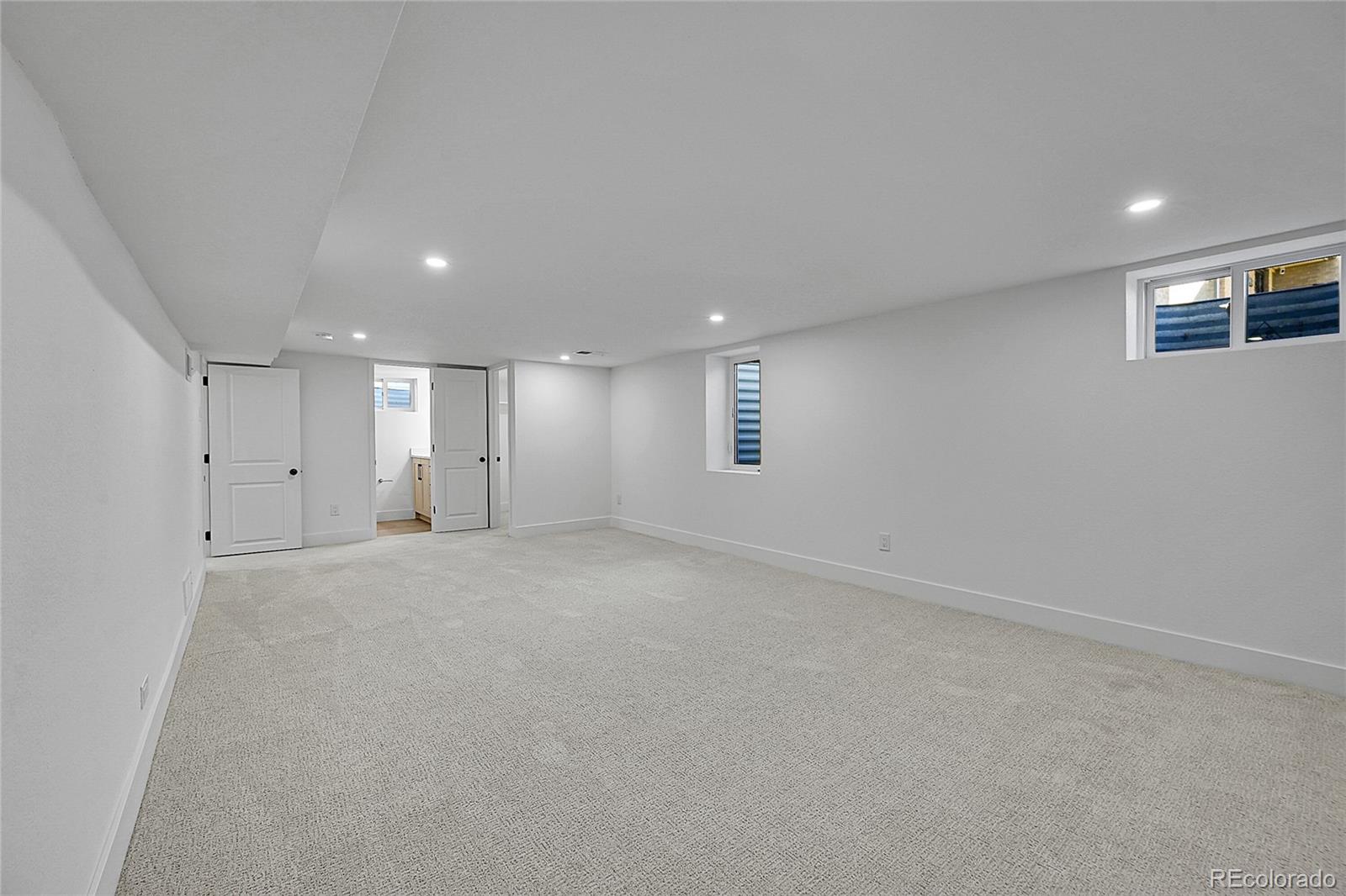 MLS Image #23 for 971 s fillmore way,denver, Colorado