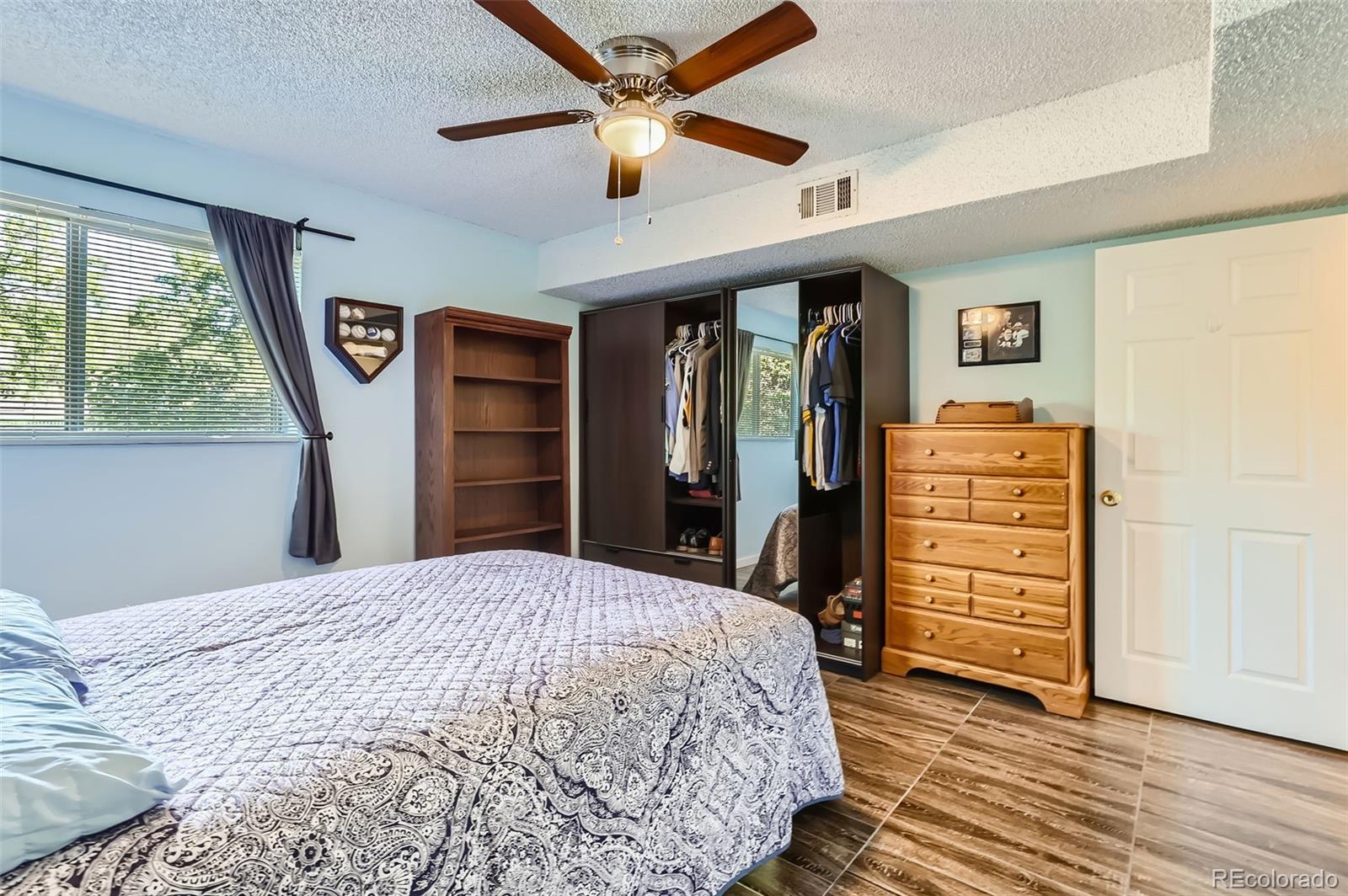 MLS Image #16 for 3141 s tamarac drive,denver, Colorado