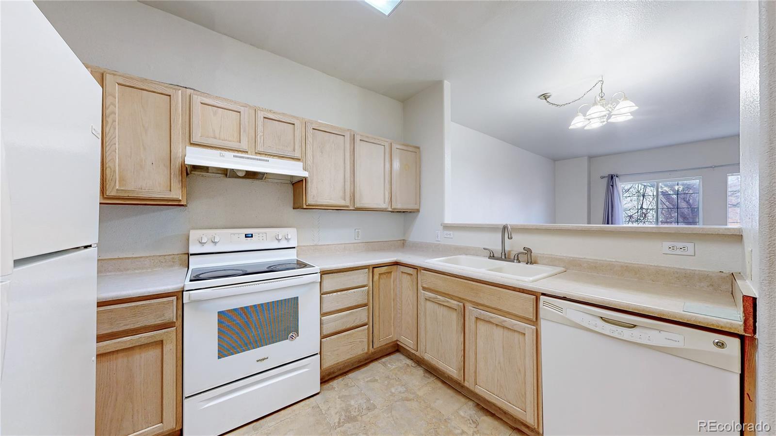 MLS Image #10 for 12327 e tennessee drive,aurora, Colorado