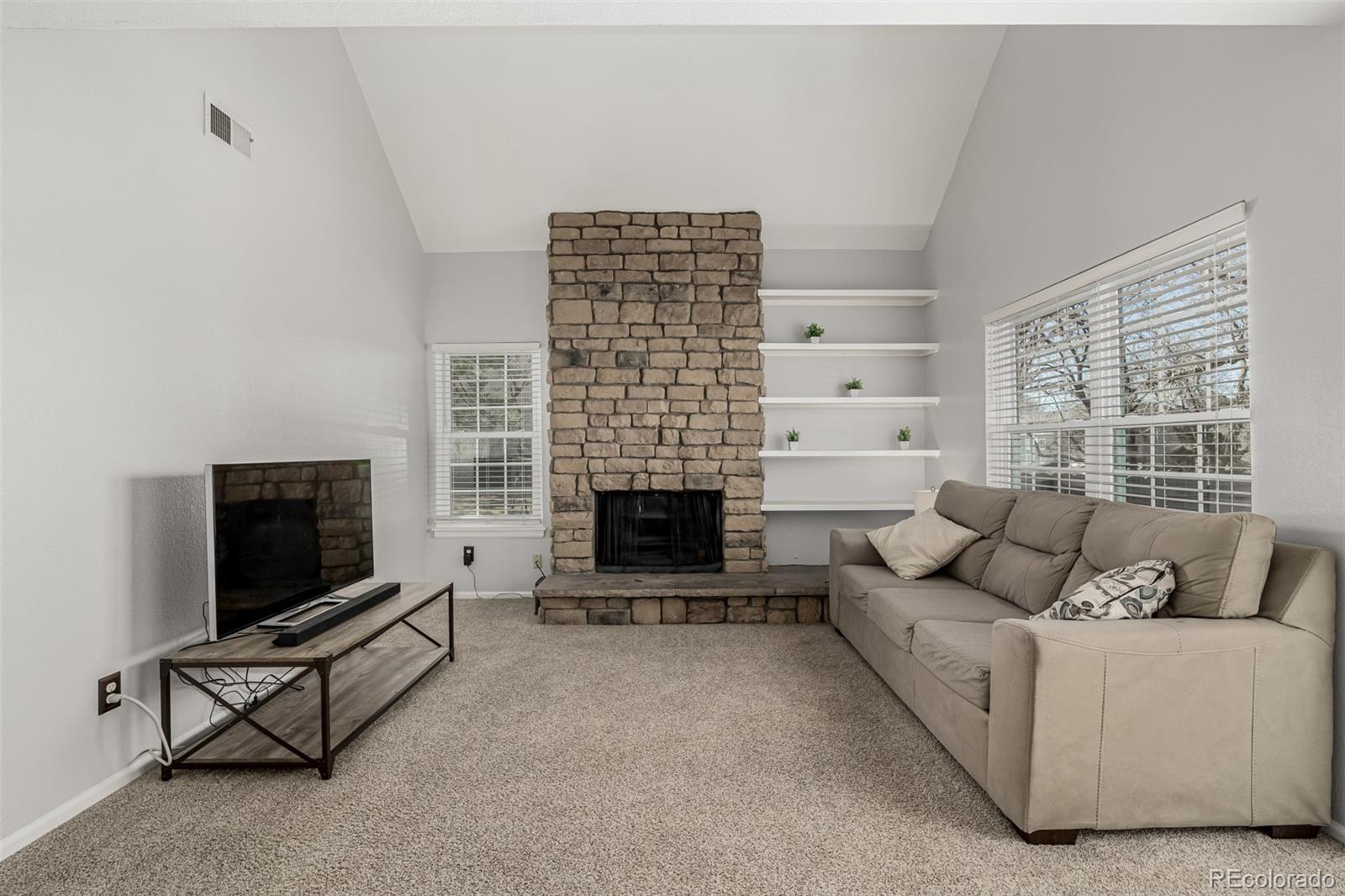 MLS Image #3 for 2101 s victor street,aurora, Colorado