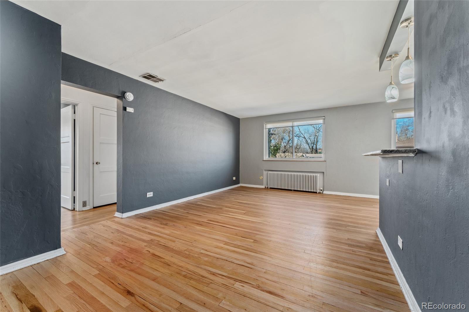 MLS Image #5 for 525  jackson street,denver, Colorado