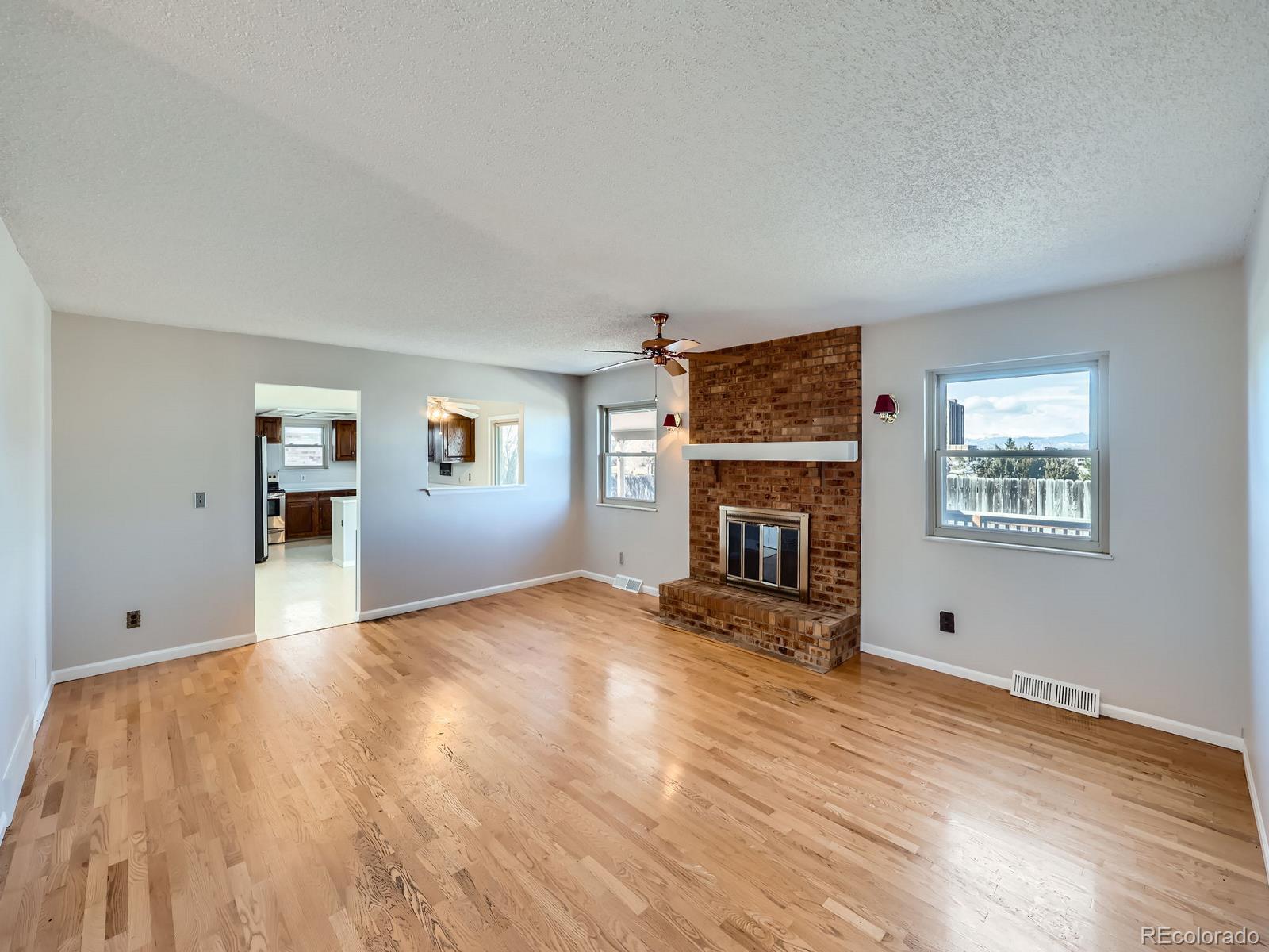 MLS Image #3 for 1467 s kenton street,aurora, Colorado