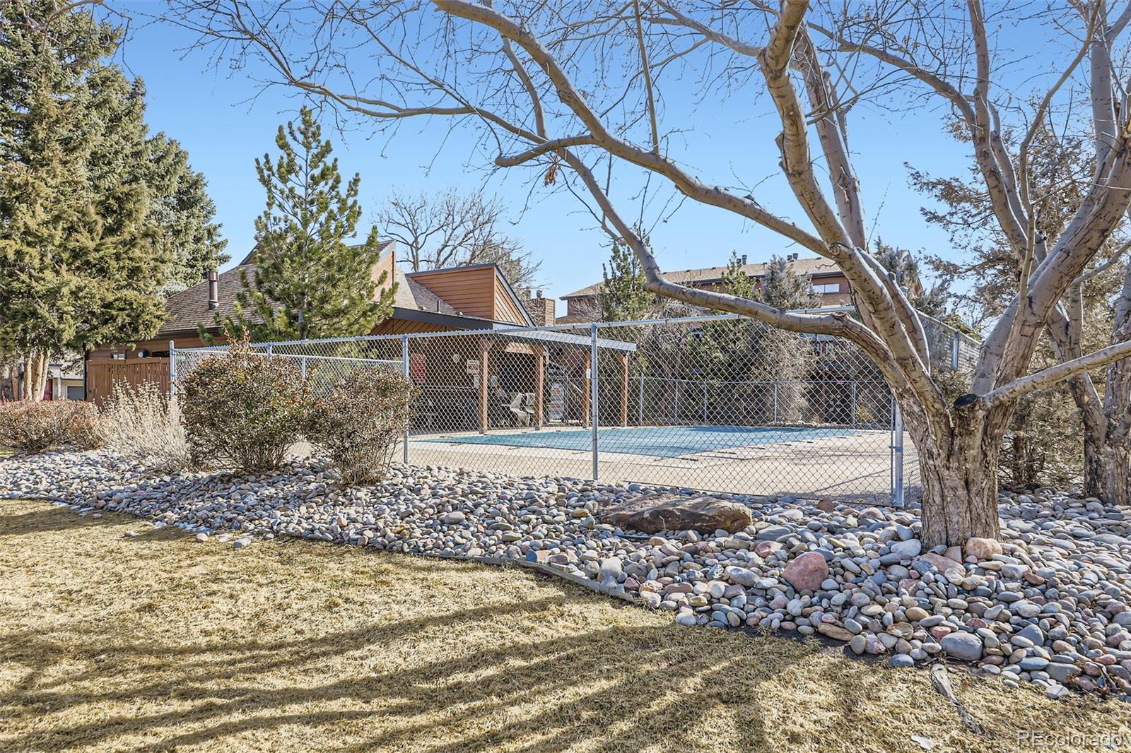 MLS Image #27 for 540 s forest street 8-101,denver, Colorado