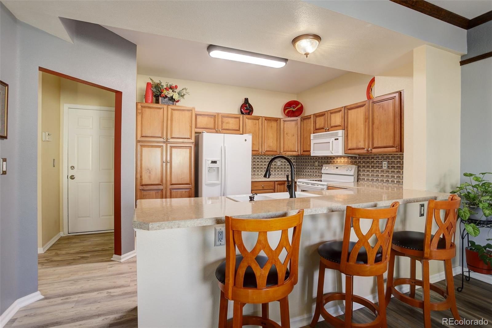 MLS Image #9 for 18605 e saratoga place,aurora, Colorado