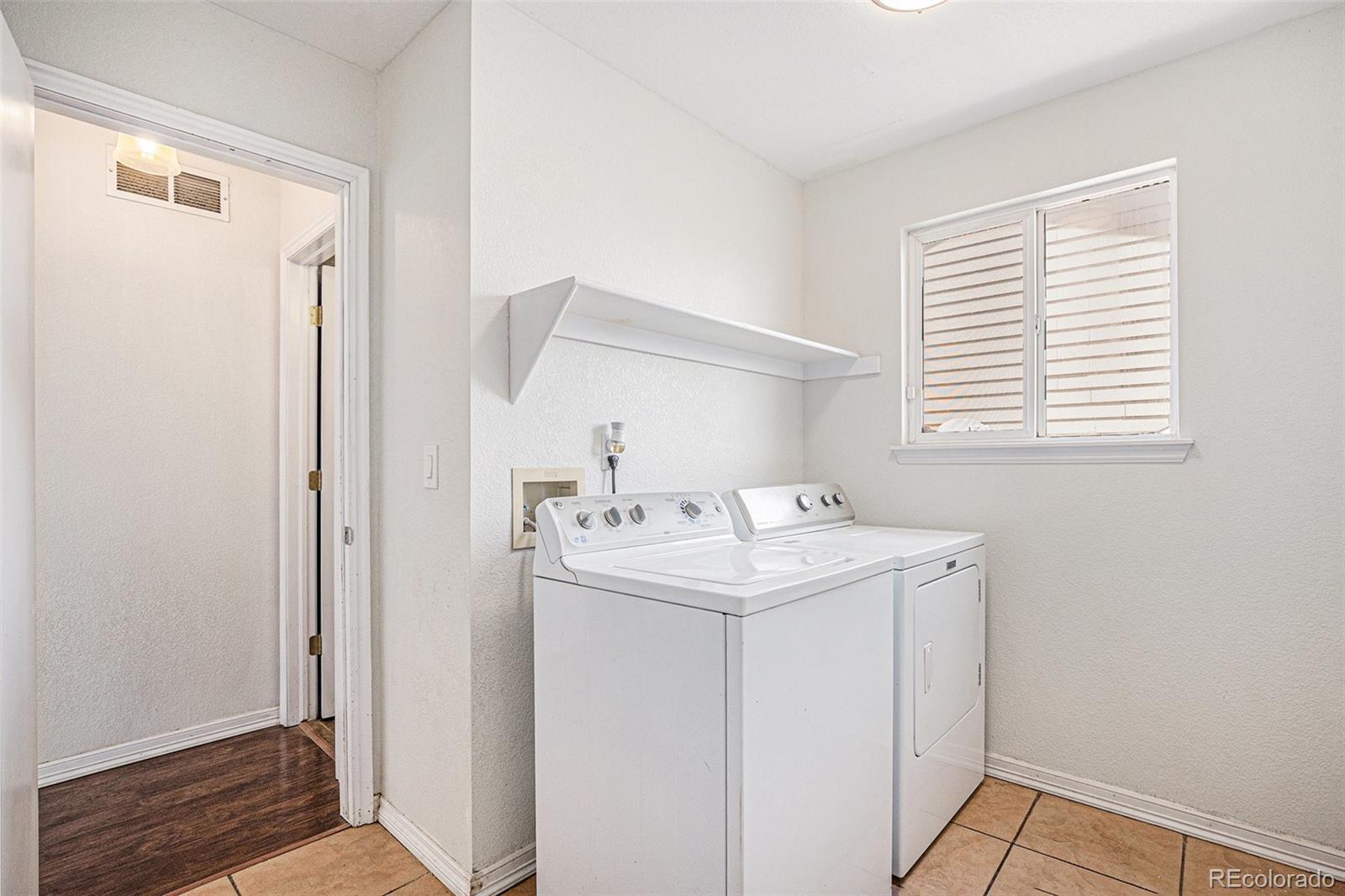MLS Image #15 for 2791 s bahama court,aurora, Colorado