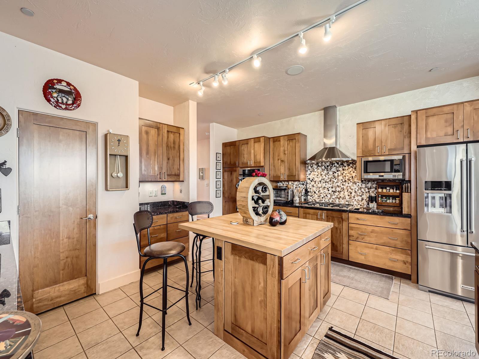 MLS Image #14 for 8611  coachlight way,littleton, Colorado