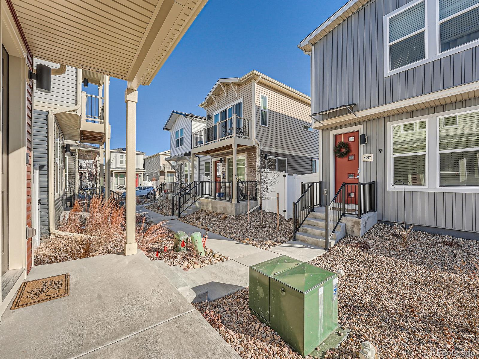 MLS Image #3 for 4987 n walden way,denver, Colorado