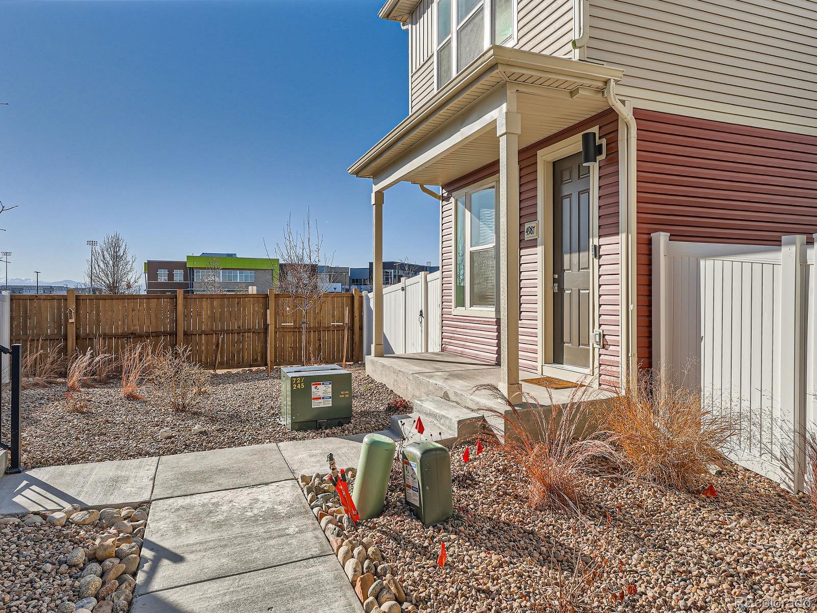 MLS Image #4 for 4987 n walden way,denver, Colorado