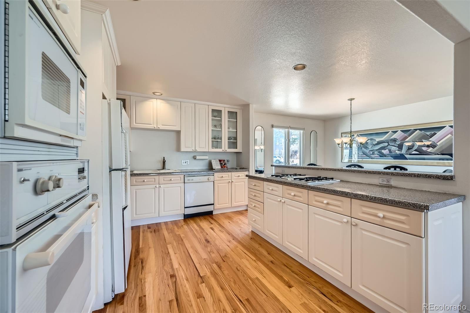 MLS Image #7 for 7672 e arizona drive,denver, Colorado