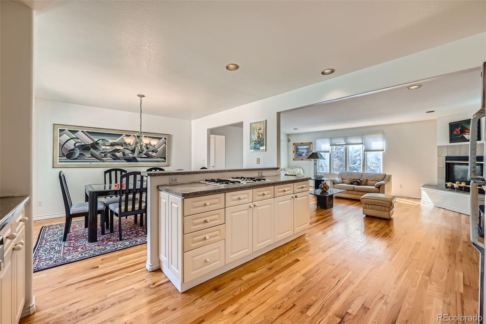 MLS Image #8 for 7672 e arizona drive,denver, Colorado