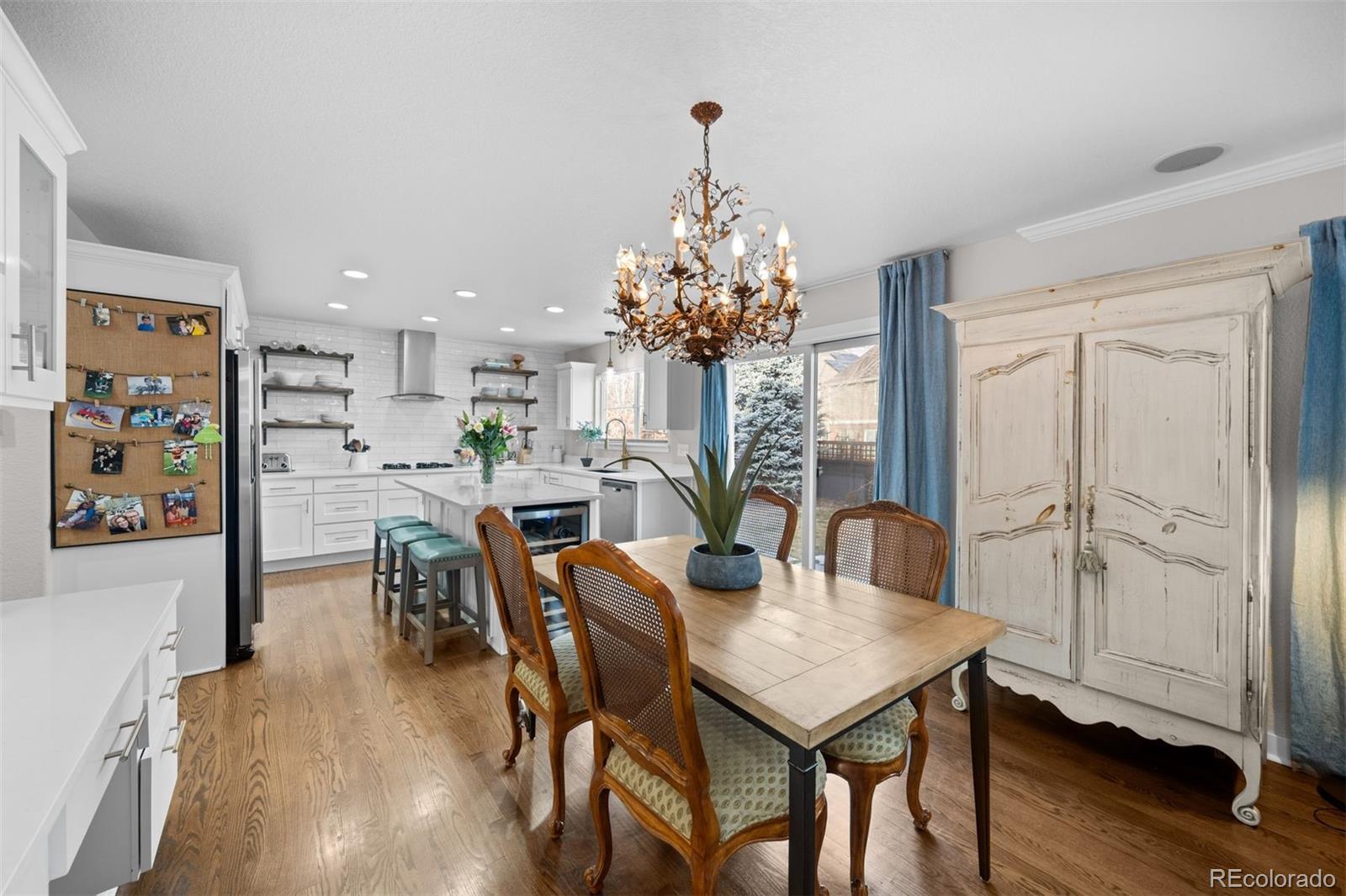 MLS Image #9 for 1004  roslyn court,denver, Colorado