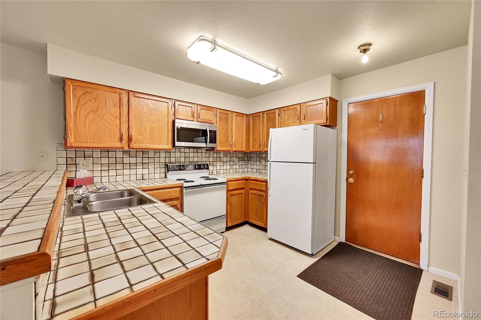 MLS Image #15 for 9183 w cedar drive,lakewood, Colorado