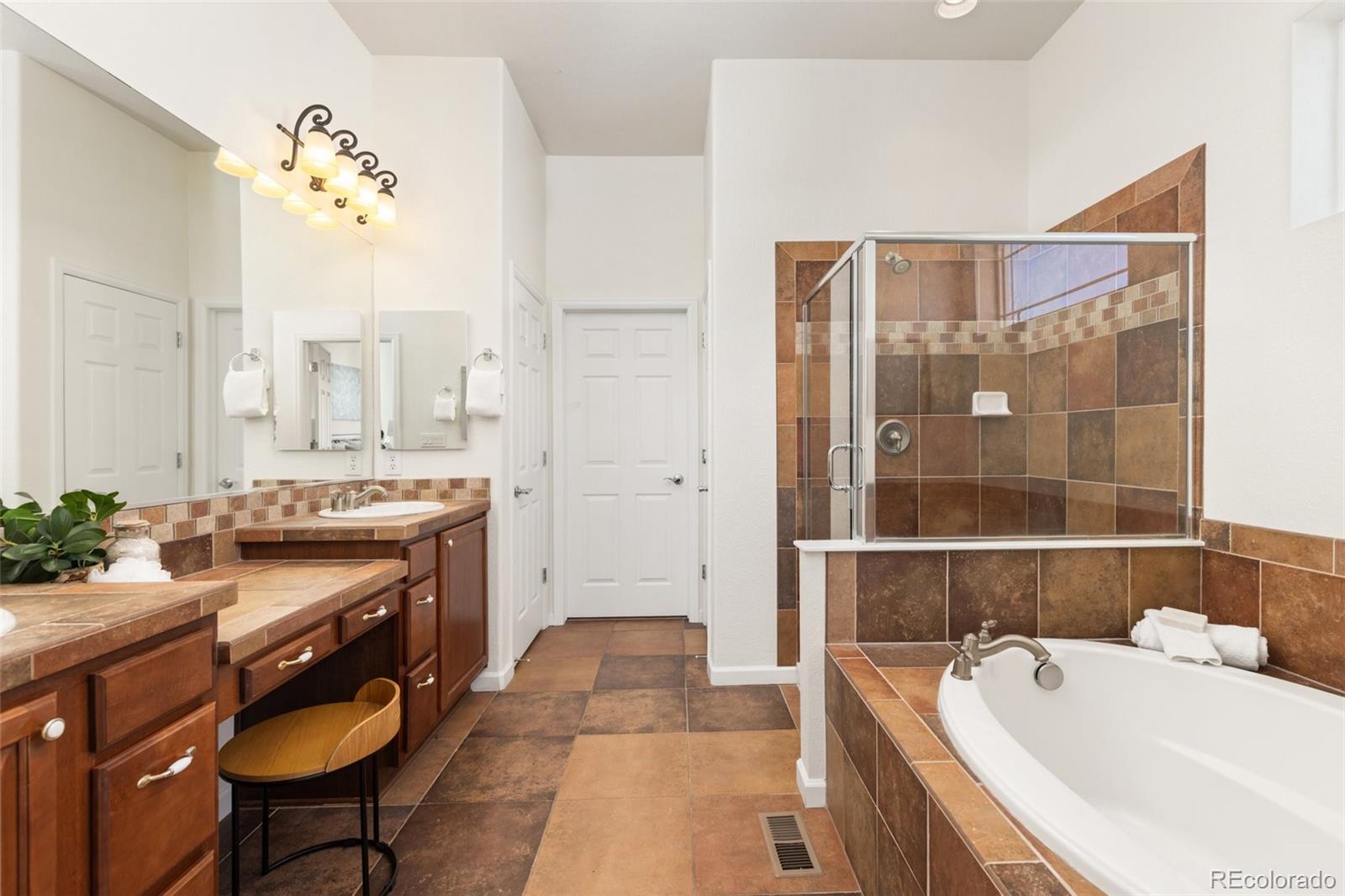 MLS Image #19 for 4894  bierstadt loop,broomfield, Colorado