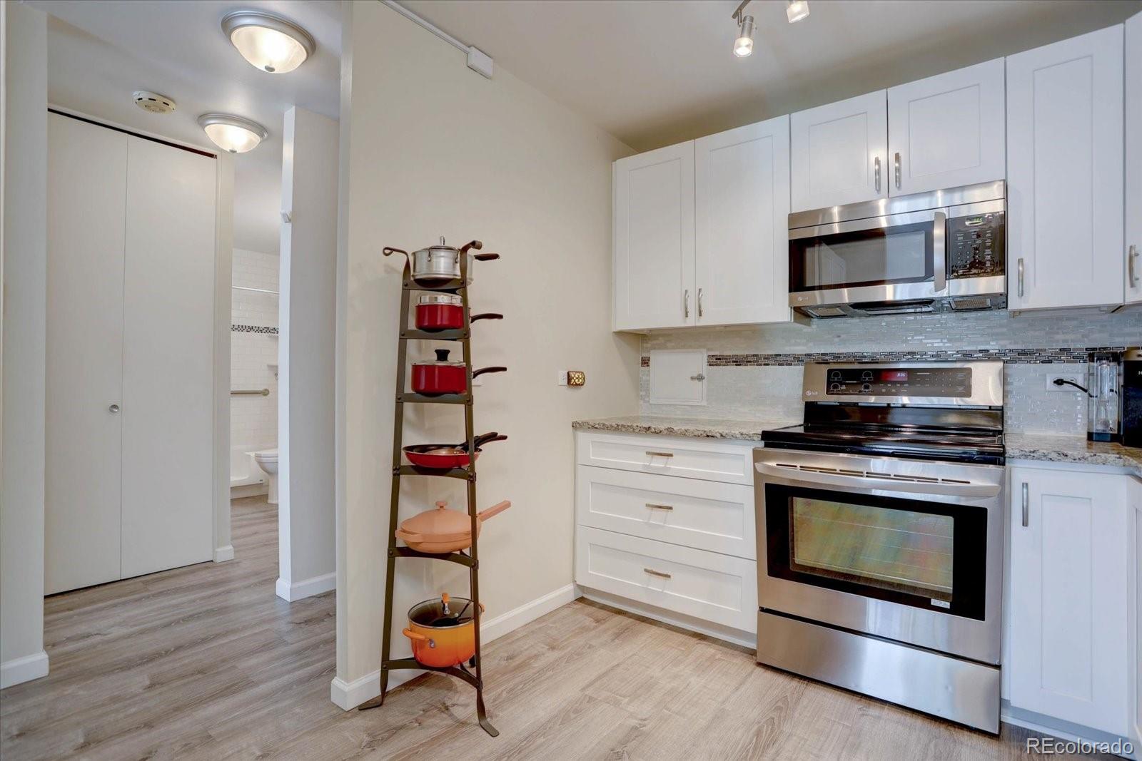 MLS Image #2 for 625 s clinton street 6b,denver, Colorado