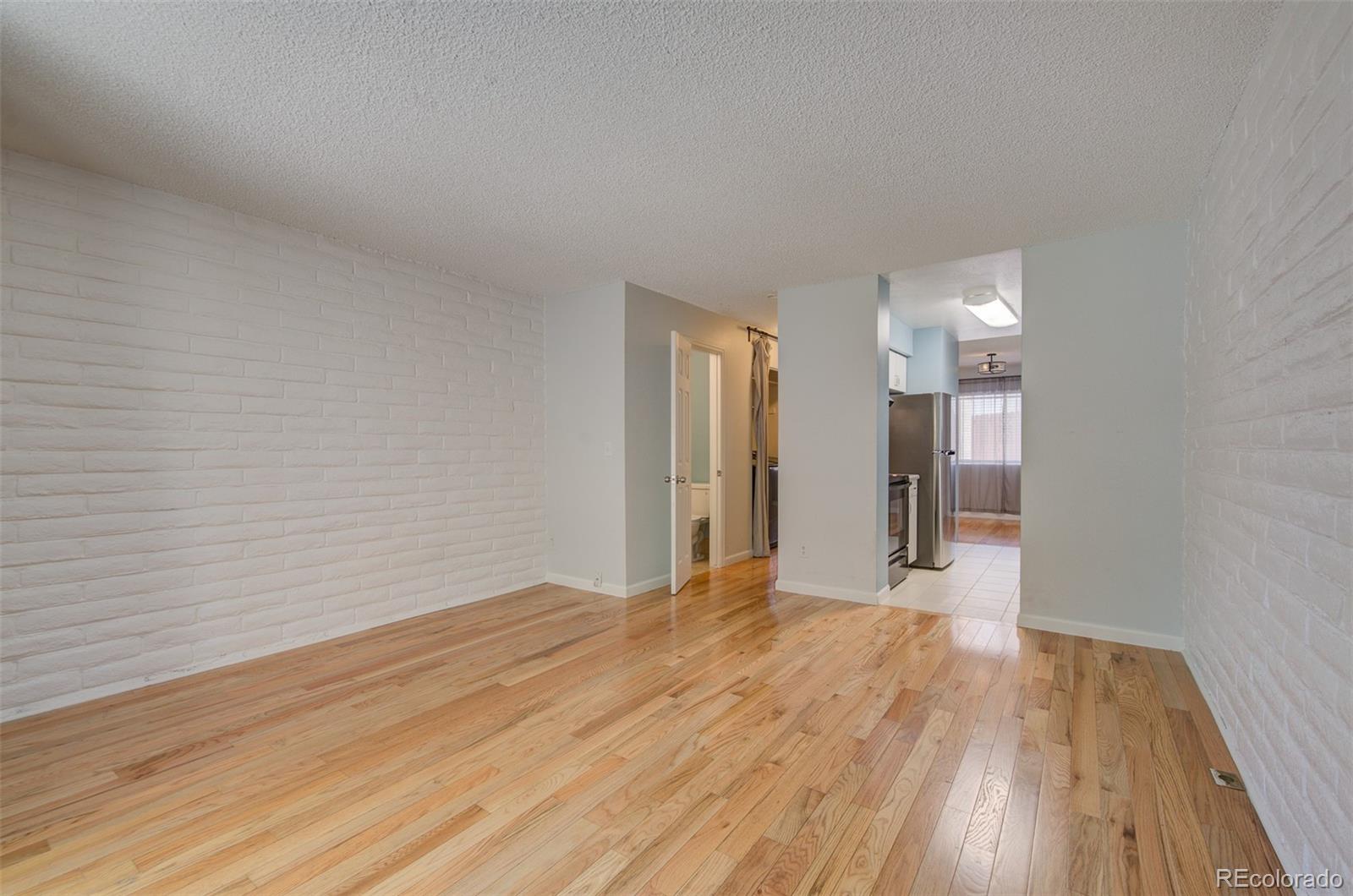 MLS Image #10 for 1060 s parker road,denver, Colorado