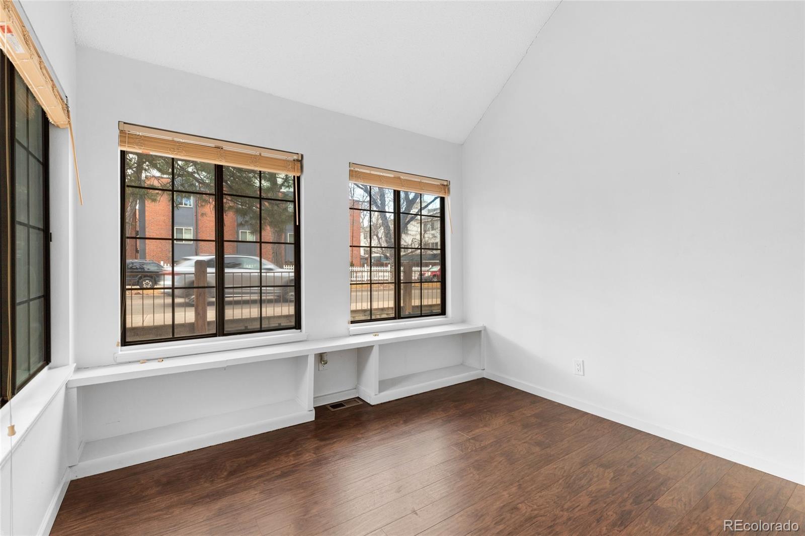 MLS Image #7 for 980 s dahlia street a,denver, Colorado