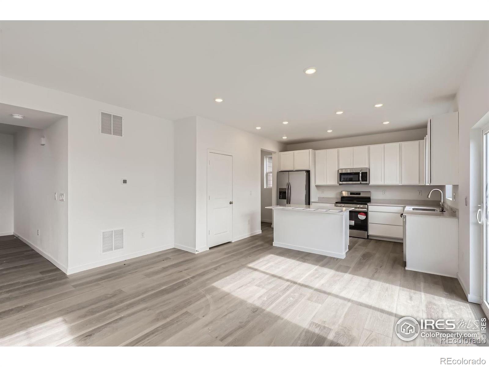 MLS Image #3 for 4846  astor place,brighton, Colorado